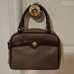 Elegant Brown and Tan Handbag